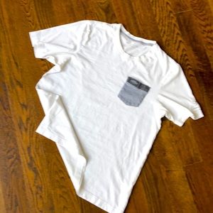 Travis Mathew Men’s T-Shirt size M